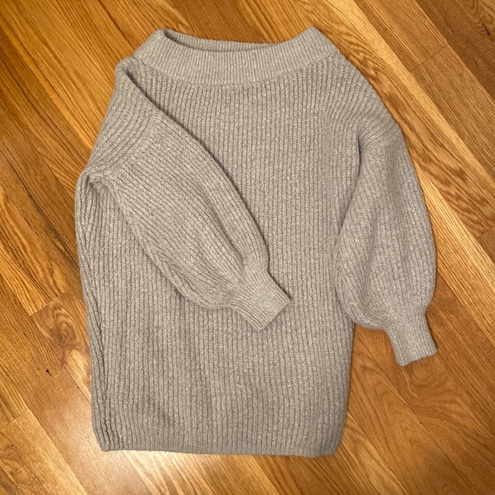Grey Express bubble sleeve cowl neck sweater.